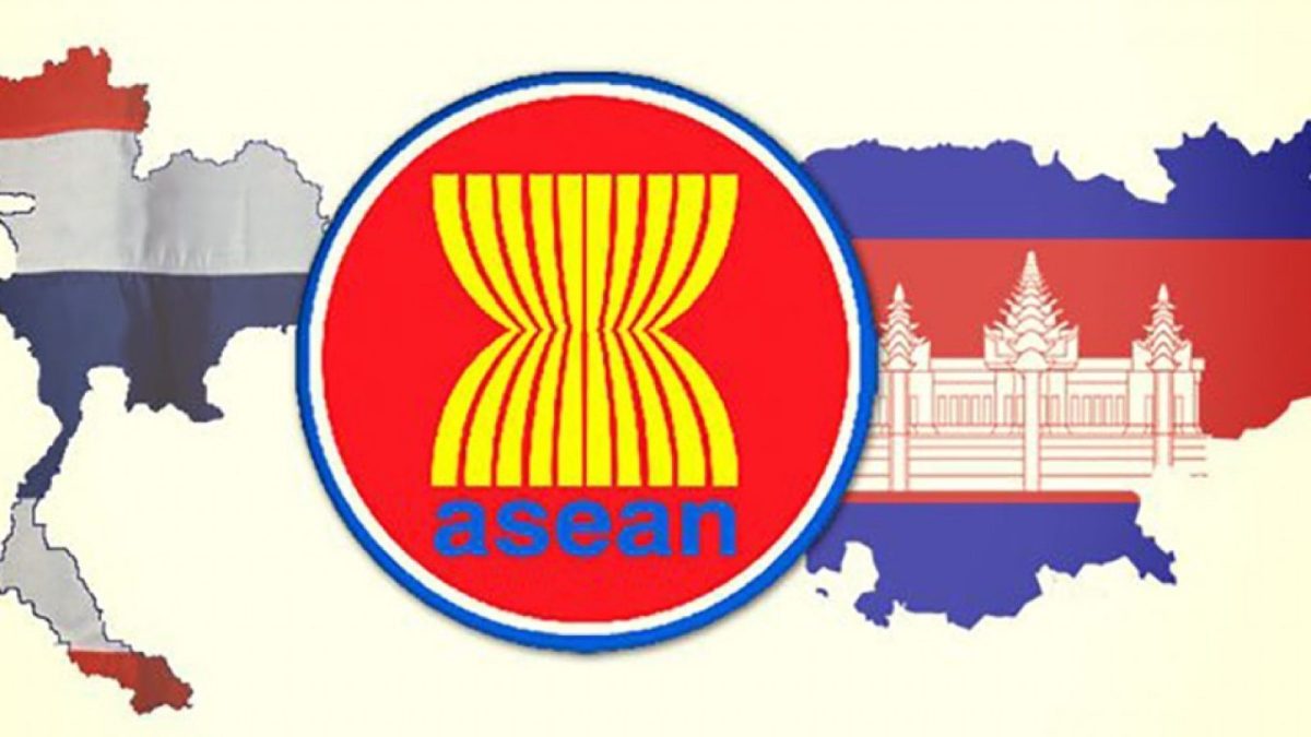 ทุกวันนี้ประเทศไทยและประเทศกัมพูชาได้มีการติดต่อสื่อสารกันอย่างกว้างขวาง มีการเปิดประเทศไปมาหาสู่กัน อีกทั้งเราจะเปิดสมาคมอาเซียนในเร็ววันนี้ ทาง wordy guru เองจึงได้มองว่าน่าจะเป็นประโยชน์ที่จะรวบคำภาษาไทย-เขมรไว้ให้เพื่อน ๆ ได้ศึกษาหรืออ้างอิง